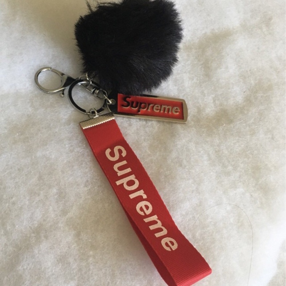 Pompom bag Purse Charm Sup keychain